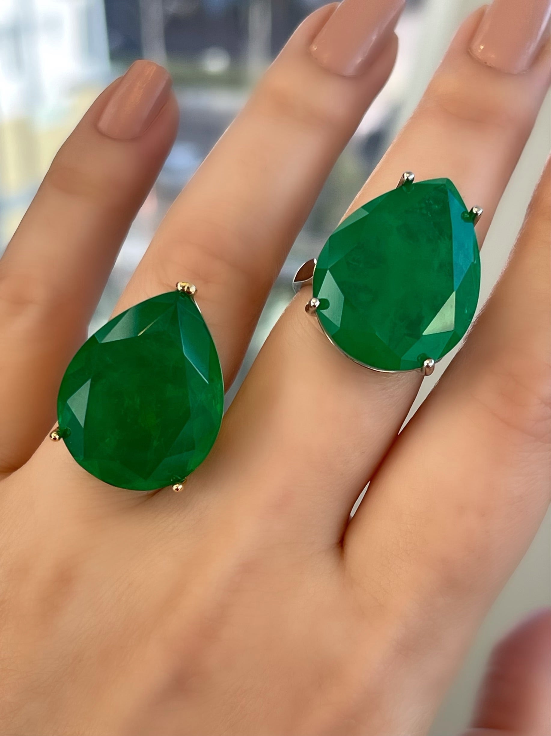 Beautiful Emerald Rhodium Plated Ring