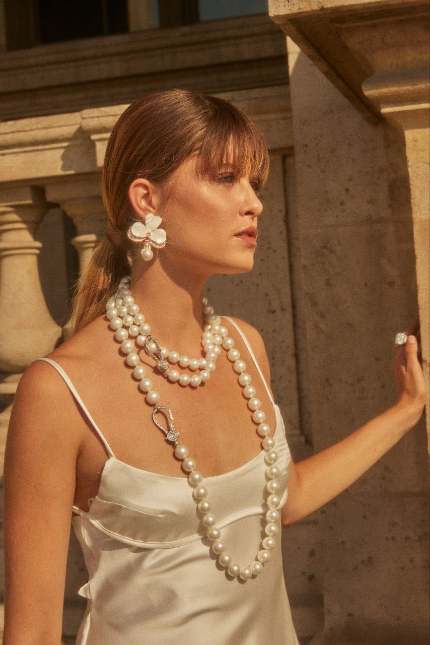 Cultured Pearls vs. Freshwater Pearls: The Difference